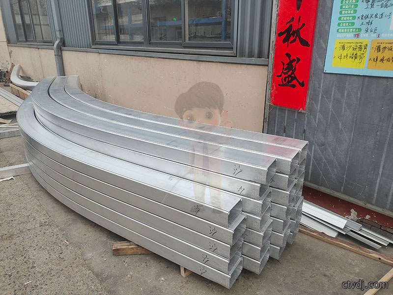 篷房弧形梁拉弯